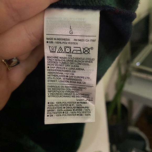 Old Navy Fleece Plaid Pajama Long Sleeve Shorts Romper Onesie - Picture 2 of 3